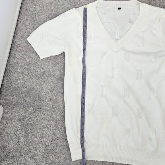 Women's Knitted Short Sleeved Shirt - Large - Picture 7 of 9